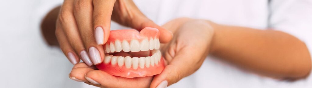 Съемные зубные протезы в СПб недорого — стоматология «Премьера» ☎ +7 (812) 305-90-18